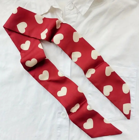 BAG SCARF Red with White Hearts 🤍 - Picture 5 of 6